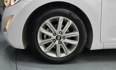 Hyundai Avante 2015, 129494 км, за 3931.99 USD