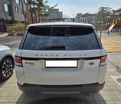 Land Rover Range Rover Sport 2016, 130000 км, за 18167.6 USD
