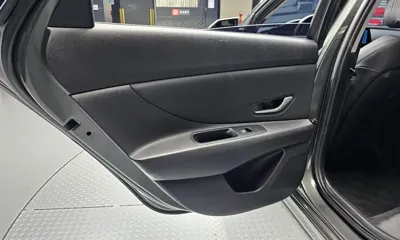 Hyundai Avante 2021, 59763 км, за 10634.11 USD - фото 25