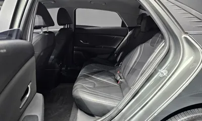 Hyundai Avante 2021, 59763 км, за 10634.11 USD - фото 26