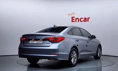 Hyundai Sonata 2015, 124216 км, за 4594.98 USD