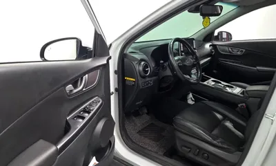Hyundai Kona 2020, 215332 км, за 8139.61 USD - фото 11