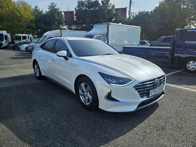 Hyundai Sonata 2020, 98885 км, за 10336.08 USD