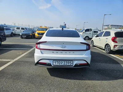 Hyundai Sonata 2020, 98885 км, за 10336.08 USD
