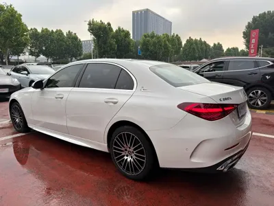 Mercedes-Benz C-Class 2022, 96000 км, за 23314.34 USD