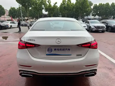 Mercedes-Benz C-Class 2022, 96000 км, за 23314.34 USD