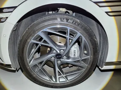Genesis G90 2022, 61600 км, за 40042.01 USD