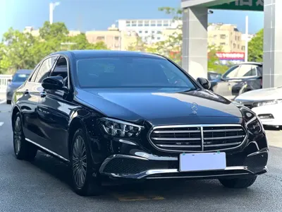Mercedes-Benz E-Class 2022, 51000 км, за 35275.24 USD