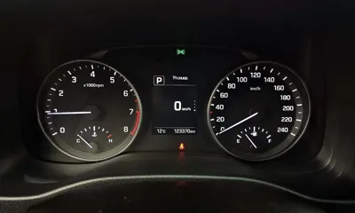 Hyundai Avante 2018, 123370 км, за 6055.87 USD - фото 8