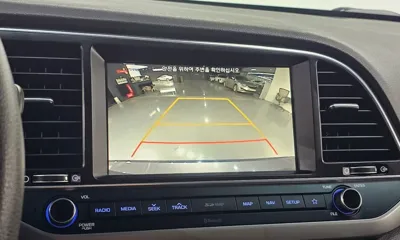 Hyundai Avante 2018, 123370 км, за 6055.87 USD - фото 19