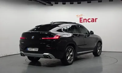 BMW X4 2022, 32106 км, за 30397.33 USD