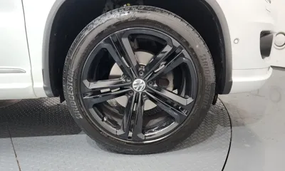 Volkswagen Tiguan 2014, 111105 км, за 7598.28 USD