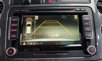 Volkswagen Tiguan 2014, 111105 км, за 7598.28 USD - фото 16