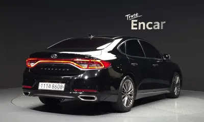 Hyundai Grandeur 2017, 119333 км, за 9383.3 USD