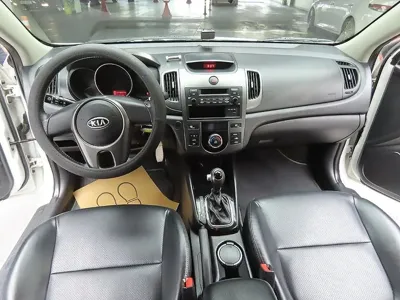 Kia Porte 2012, 117090 км, за 1641.07 USD - фото 10