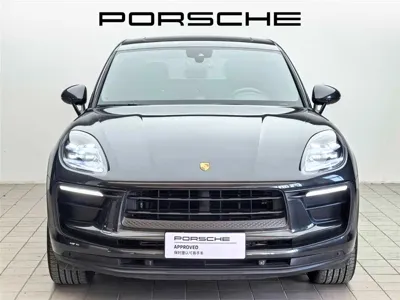 Porsche Macan 2024, 30000 км, за 58115.02 USD
