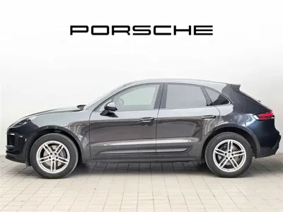 Porsche Macan 2024, 30000 км, за 58115.02 USD