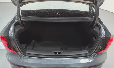 Volvo S60 2020, 72802 км, за 15857.28 USD - фото 20