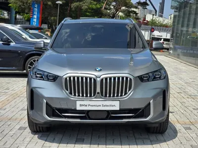 BMW X5 2025, 4031 км, за 64465.69 USD