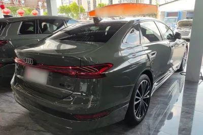 Audi Audi A6L e-tron 2026, 4500 км, за 46758 USD - фото 6