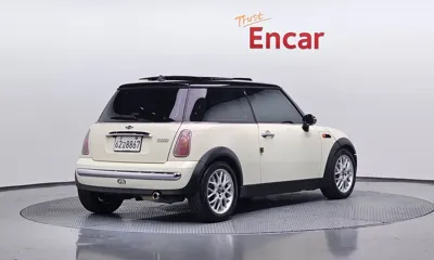 MINI Cooper 2004, 146730 км, за 2200.47 USD