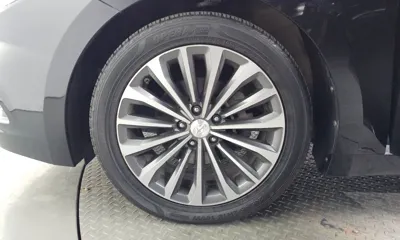 Hyundai Grandeur 2014, 119229 км, за 5279.15 USD