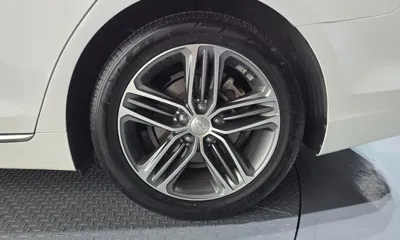 Hyundai Grandeur 2018, 98665 км, за 11200.1 USD - фото 21