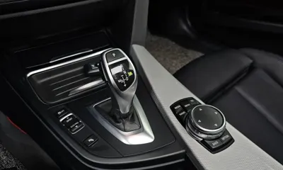 BMW 3-Series 2015, 82388 км, за 10618.9 USD - фото 9