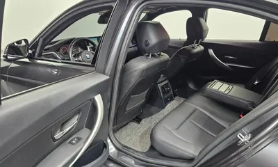 BMW 3-Series 2015, 82388 км, за 10618.9 USD - фото 11