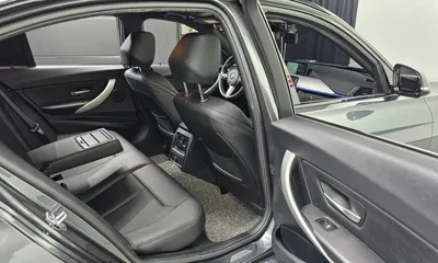 BMW 3-Series 2015, 82388 км, за 10618.9 USD - фото 12