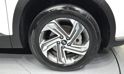 Hyundai Santafe 2023, 55079 км, за 18970.72 USD