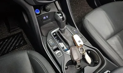 Hyundai Santafe 2018, 73971 км, за 10744.28 USD - фото 9