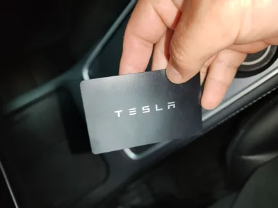 Tesla Model Y 2022, 94200 км, за 24014 USD - фото 12