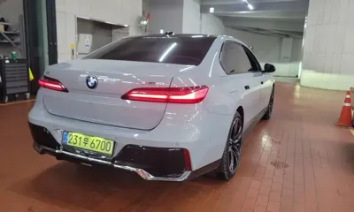 BMW i7 2025, 12250 км, за 92959.73 USD