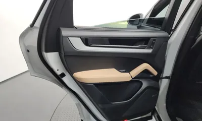 Porsche Cayenne 2024, 43462 км, за 81843.56 USD - фото 25