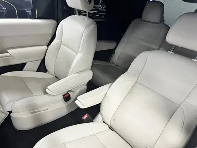 Li Auto Li L9 2024, 39700 км, за 41030.96 USD
