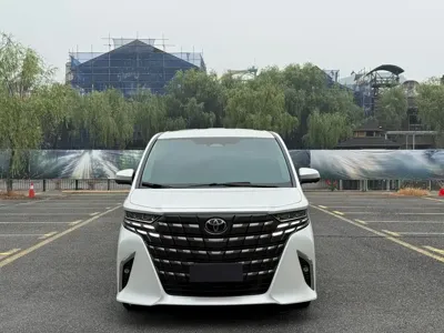 Toyota Alphard 2023, 47000 км, за 110212.22 USD