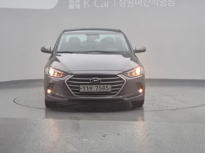 Hyundai Avante 2016, 132541 км, за 5070.53 USD
