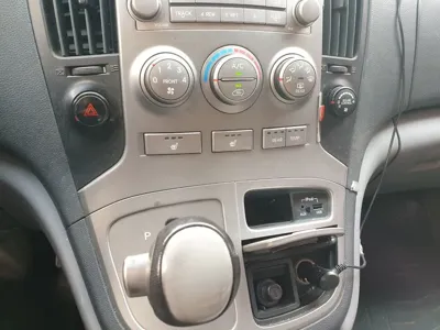 Hyundai Starex 2012, 205655 км, за 4232.6 USD - фото 7