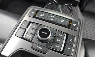Hyundai Genesis 2016, 164629 км, за 6276.84 USD - фото 19