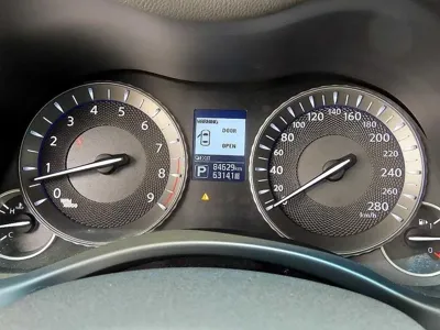 Infiniti Q70 2017, 84626 км, за 6967.5 USD - фото 9