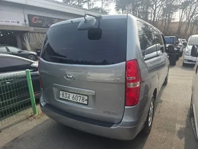 Hyundai Starex 2015, 73000 км, за 6825.71 USD