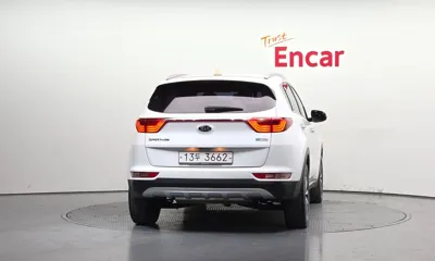 Kia Sportage 2016, 129153 км, за 4966.88 USD