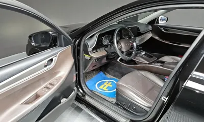 Hyundai Grandeur 2020, 69122 км, за 14476.48 USD - фото 10