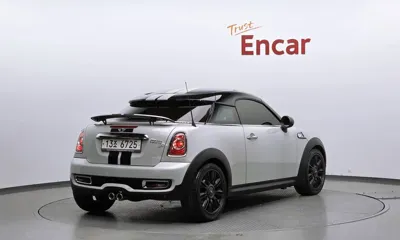 MINI Coupe 2013, 125215 км, за 4801.37 USD