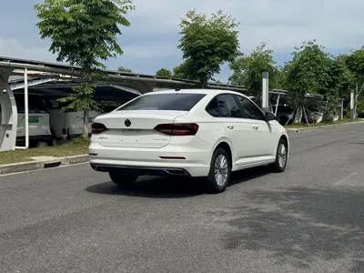 Volkswagen Lavida 2021, 3800 км, за 9724.61 USD