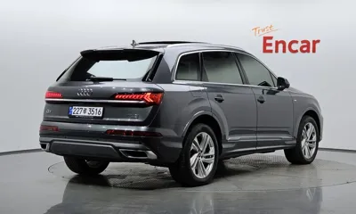 Audi Q7 2022, 52050 км, за 38028.98 USD - фото 2