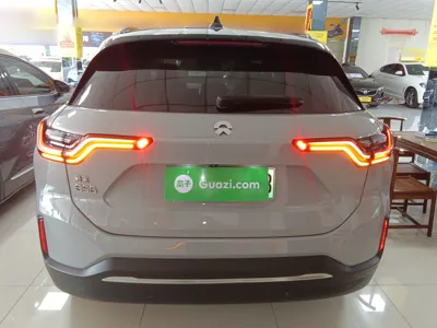 Nio ES6 · 2020 год