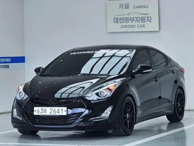 Hyundai Avante · 2015 год