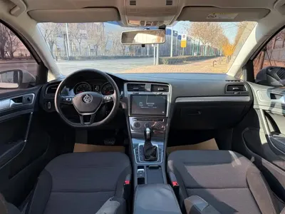 Volkswagen Golf 2018, 100000 км, за 8381.36 USD - фото 11